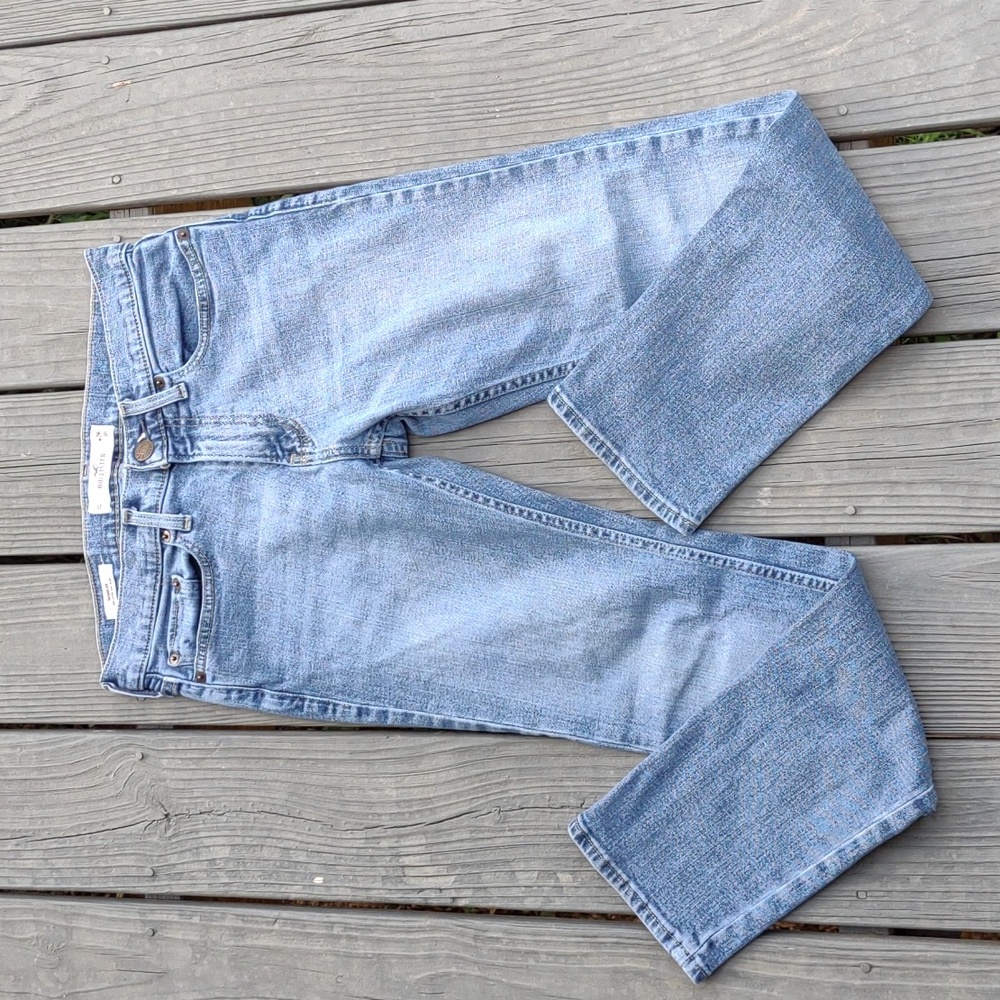 Hollister size 28 x 30 skinny fit epic flex Blue jeans
